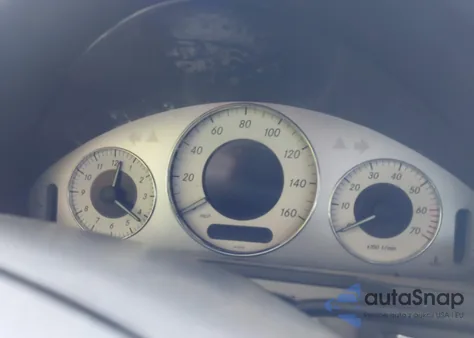 2005 Mercedes-Benz E 500 4Matic z USA, uszkodzony, nr VIN WDBUH83JX5X176869